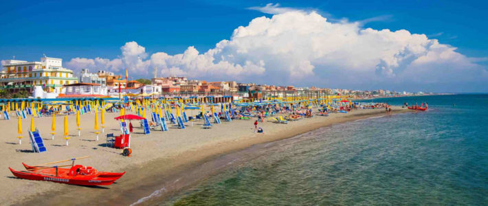 Spiagge Ostia, passo indietro sulle gare: sospesi i bandi su 37 concessioni